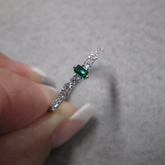 Dainty Emerald Sterling Silver Ring>Birthstone, Minimalist, Promise, Engagement - Picture 2 of 7